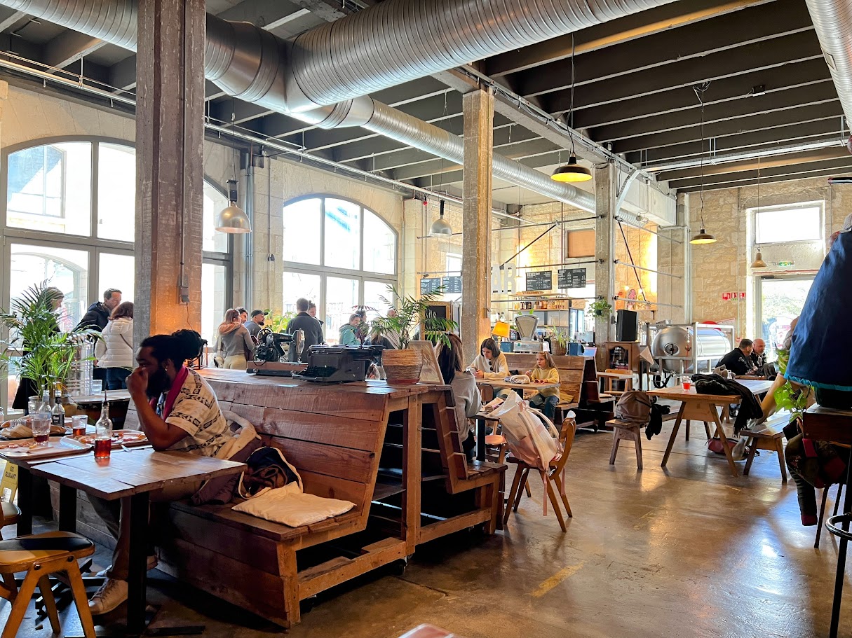 The Magasin Général, Darwin's organic restaurant